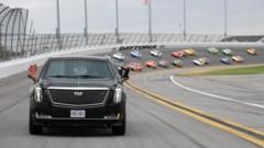 watch:-trump’s-motorcade-drives-lap-of-daytona-500-racetrack