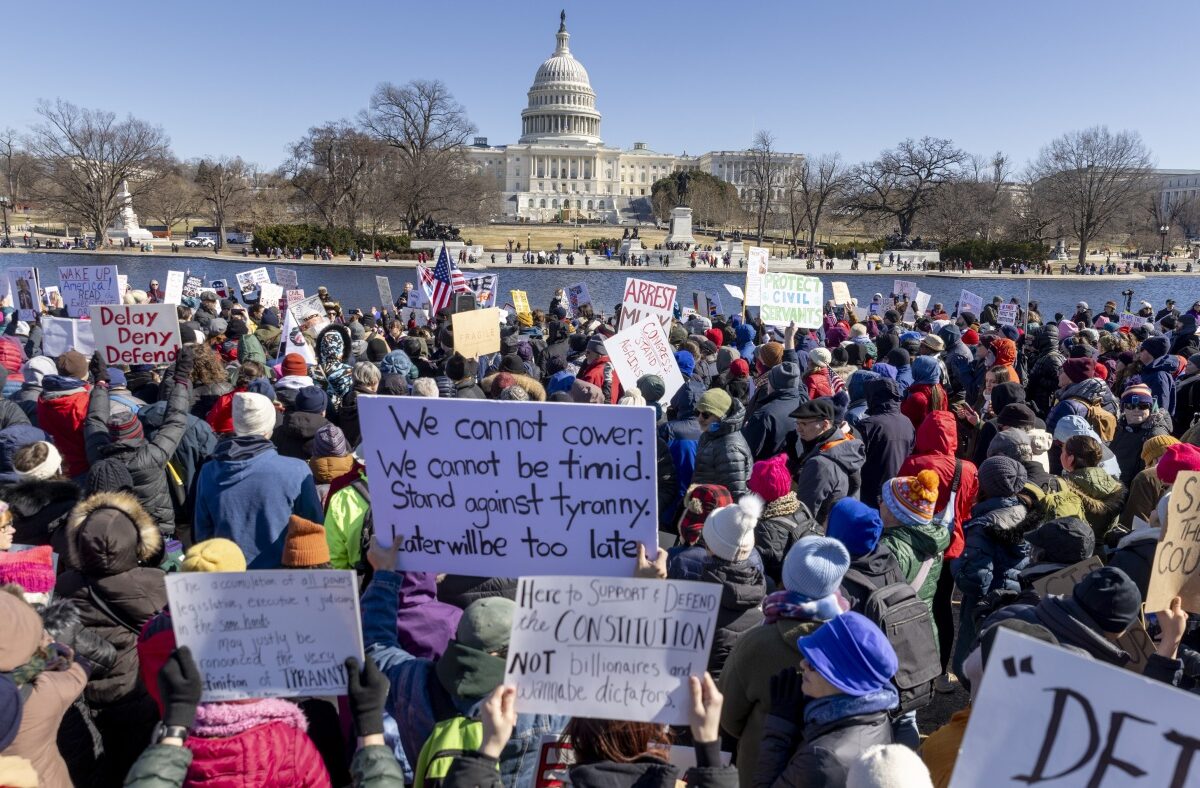 thousands-of-people-protest-in-washington,-dc,-and-across-the-us.-on-presidents-day