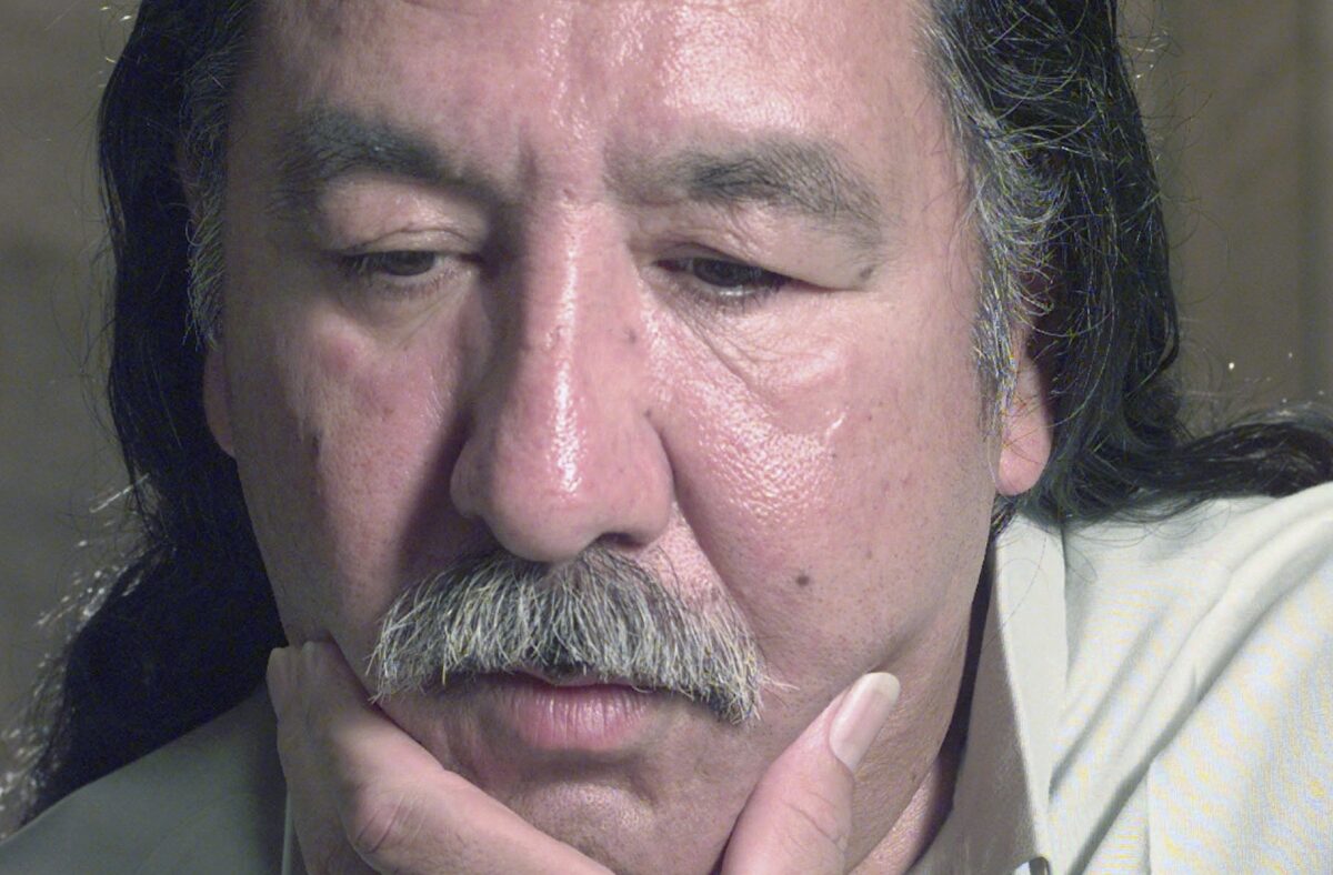 leonard-peltier-leaves-prison-after-biden-ended-his-sentence-in-fbi-agents’-killings