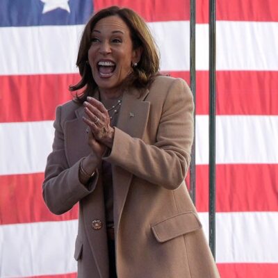 kamala-harris-reveals-timetable-for-making-major-political-decision-in-deep-blue-state