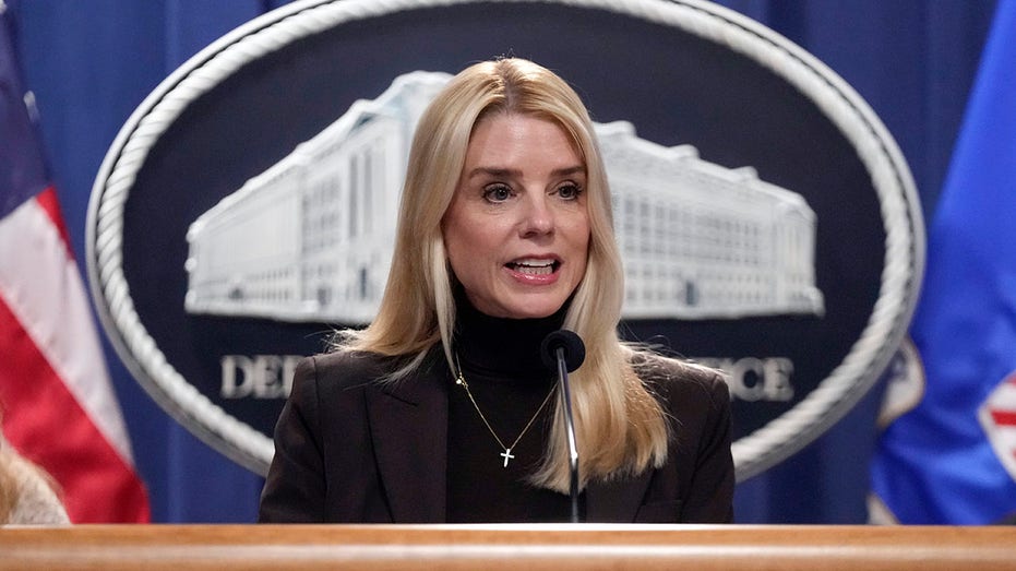 abbey-gate-terrorist,-human-smuggling-ring-leaders,-cartel-bosses-among-bondi-doj’s-first-month-successes