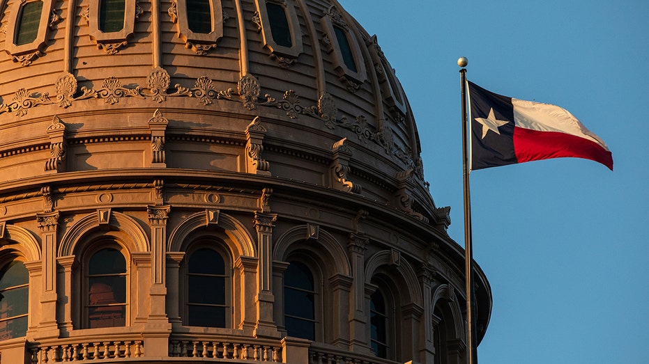 texas-lawmakers-considering-bill-to-ban-gender-changes-on-birth-certificates