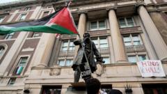 us-arrests-second-pro-palestinian-columbia-university-protester