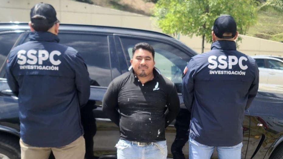 alleged-ms-13-leader-on-fbi-most-wanted-list-being-extradited-to-us,-patel-says